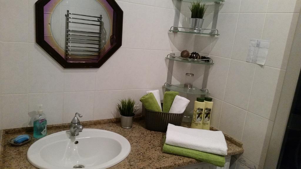 Apartment On Myasnikova 34 Мінськ Екстер'єр фото