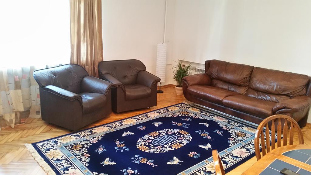 Apartment On Myasnikova 34 Мінськ Екстер'єр фото